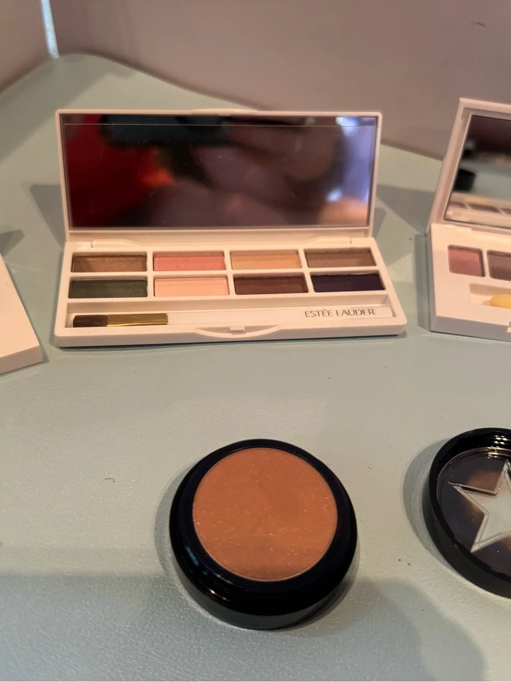 Lilly Pulitzer Estee  Lauder Eyeshadow Palette with Pink, Peach,& Bronzer